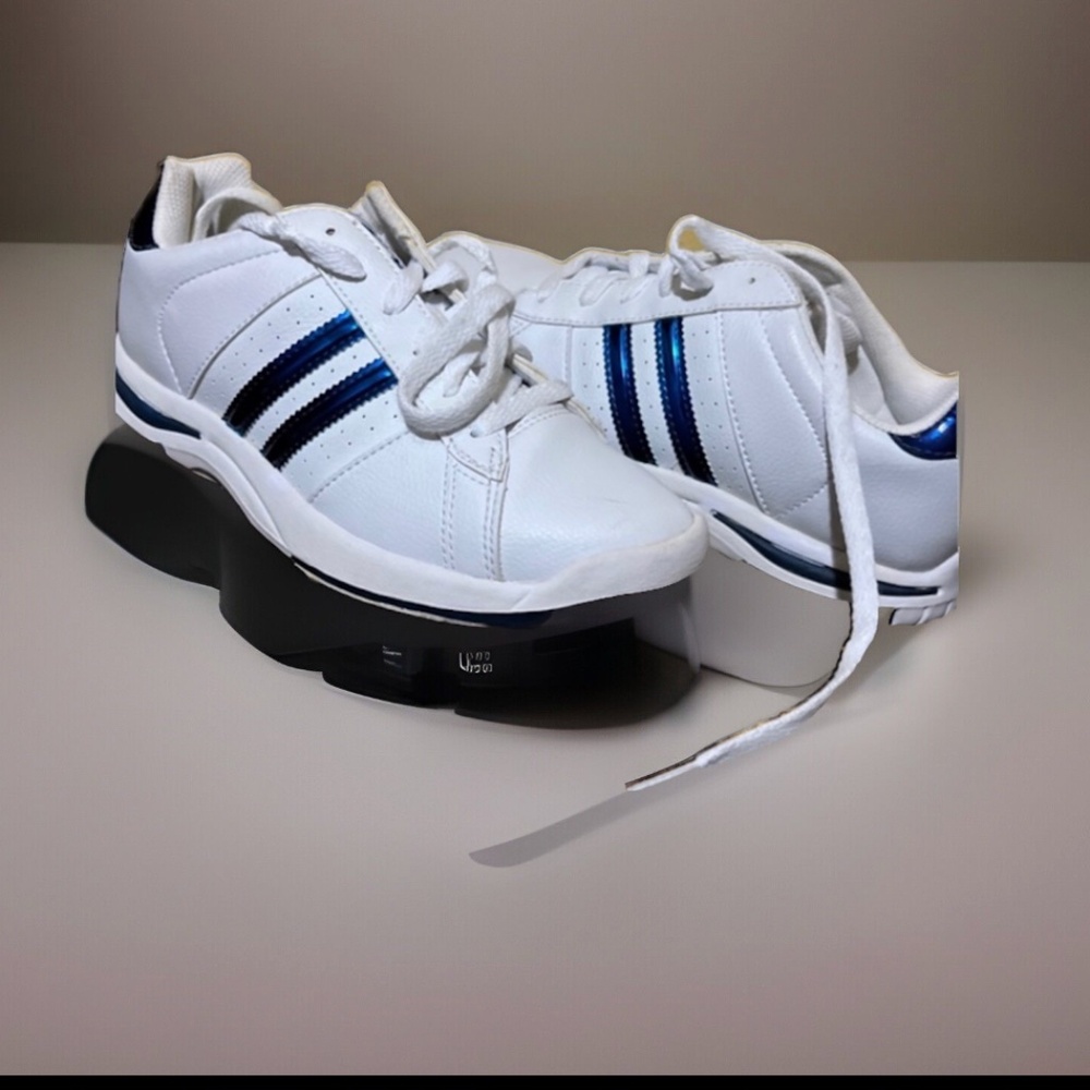 White blue stripe shoes